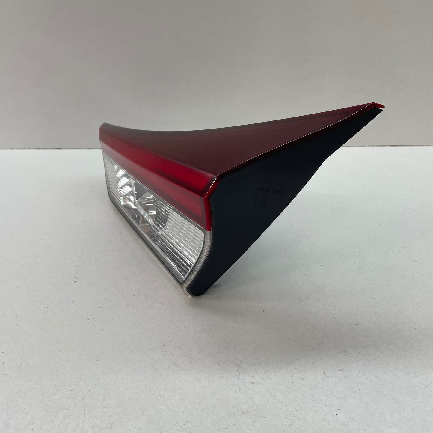 Toyota Corolla Hatchback Tailgate Lamp Right Side ZRE182R 2015 2016 2017 2018