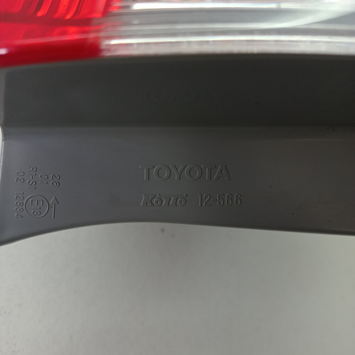 Toyota Corolla Sedan Tail Light Left Hand Side ZRE152R 2010 2011 2012 2013