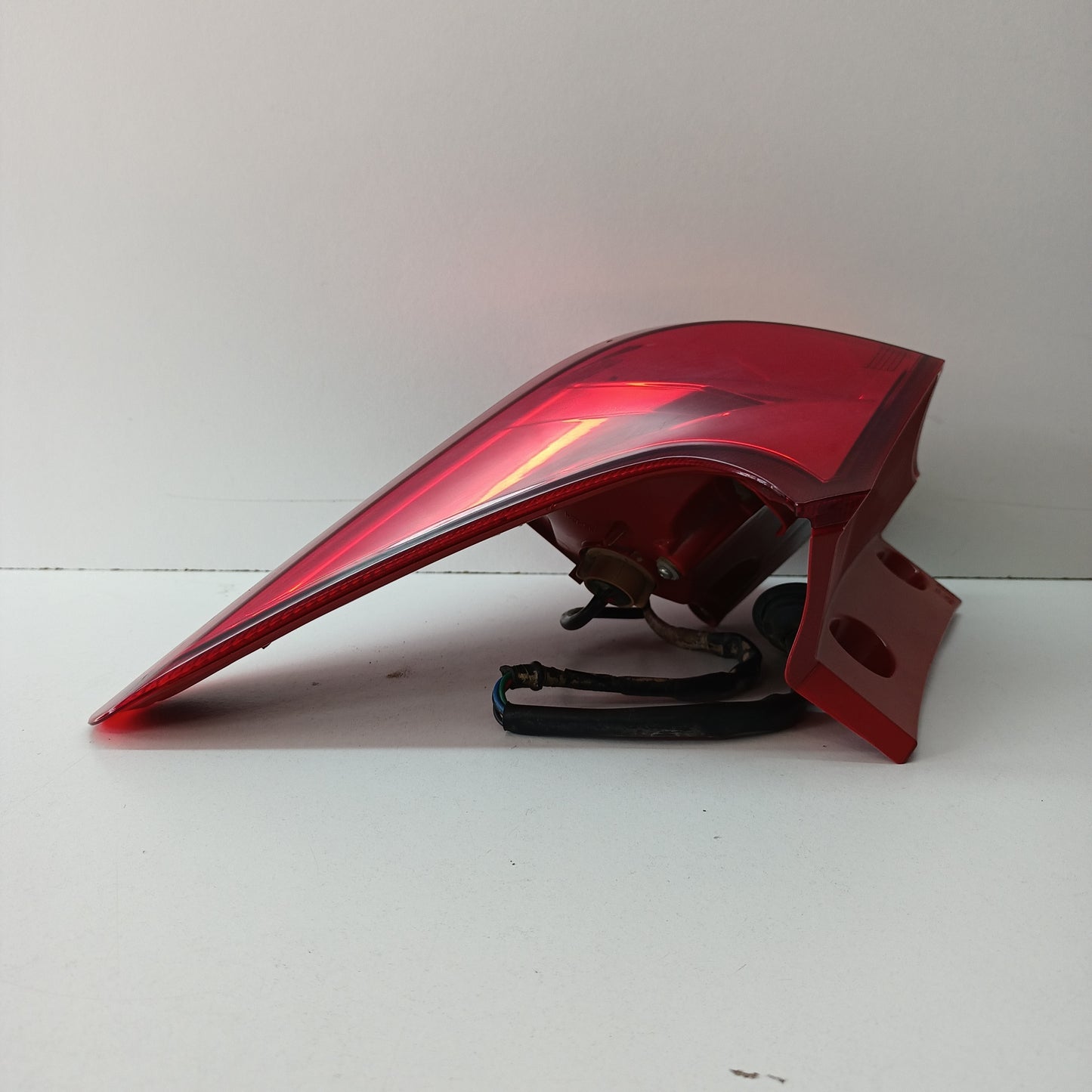 Toyota Corolla Hatchback Tail Light Right Hand Side ZRE182R 2012 2013 2014 2015