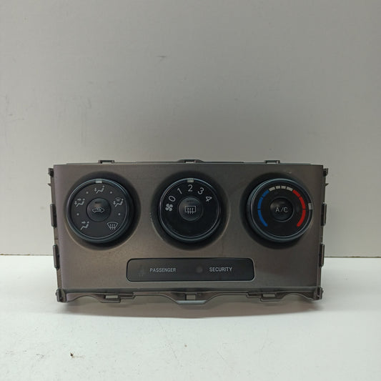 Toyota Corolla Hatchback Air Conditioning Controls ZRE152R 2007 2008 2009