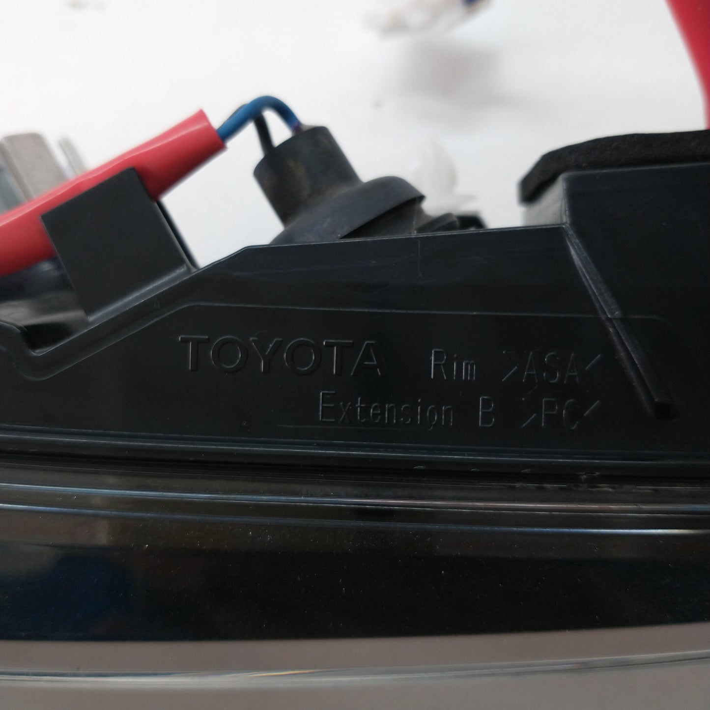Toyota Corolla Hatchback Tailgate Lamp Left Side E210 2019 2020 2021 2022 2023
