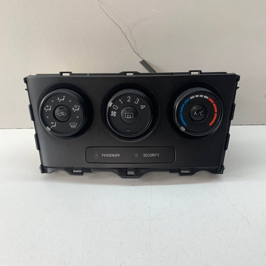 Toyota Corolla Hatchback Air Conditioning Controls ZRE152R 2009 2010 2011 2012