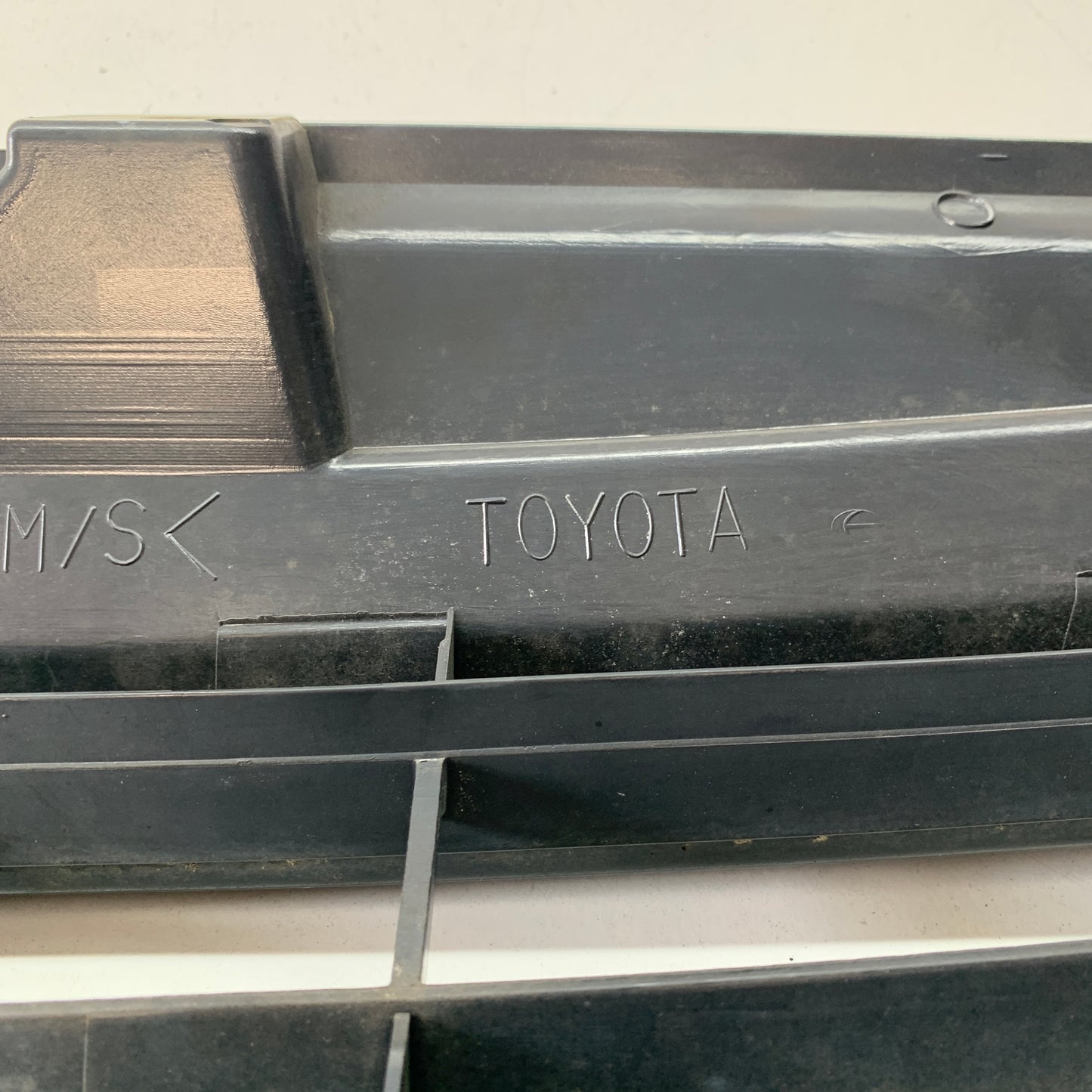 Toyota Townace Radiator Grille KR4# 1999 2000 2001 2002 2003 2004 2005