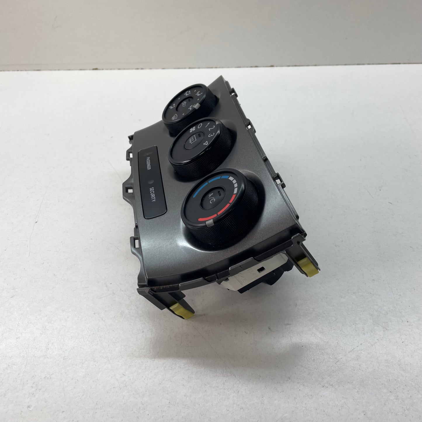 Toyota Corolla Hatchback Air Conditioning Controls ZRE152R 2007 2008 2009