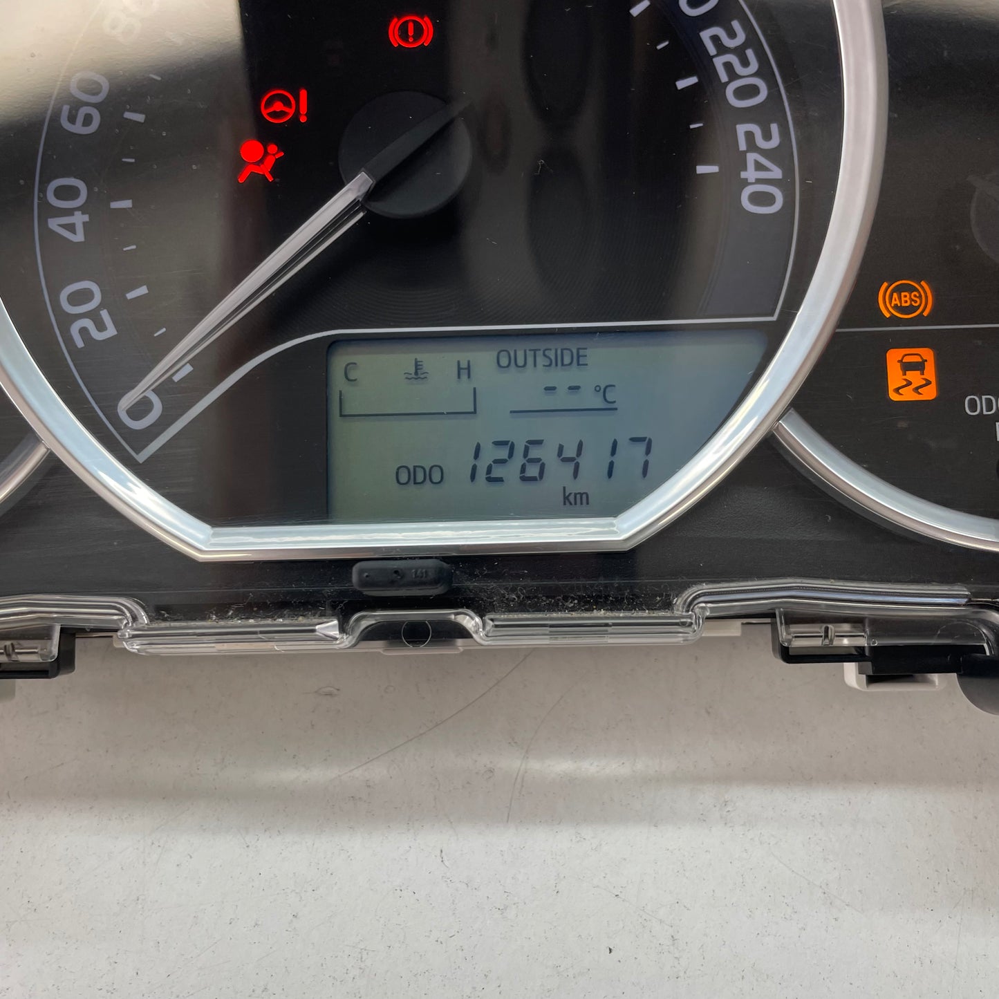 Toyota Corolla Hatchback Instrument Cluster ZRE182R 2015 2016 2017 2018 126417km
