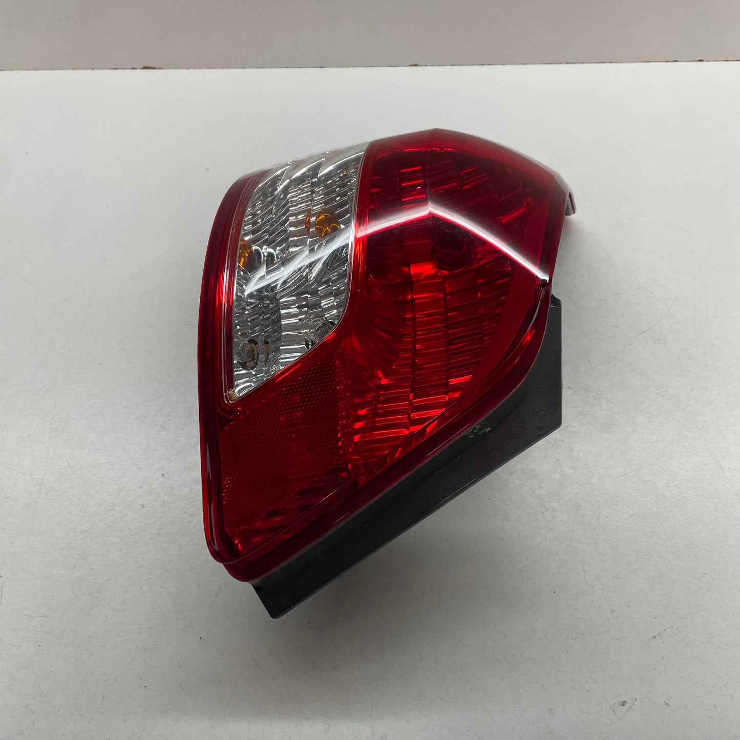 Toyota Yaris Sedan Tail Light Left Side 2007 2008 2009 2010 2011 2012 2013 2014