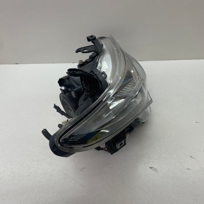 Toyota Corolla Hatchback Headlamp Right Hand Side ZRE182R 2012 2013 2014 2015