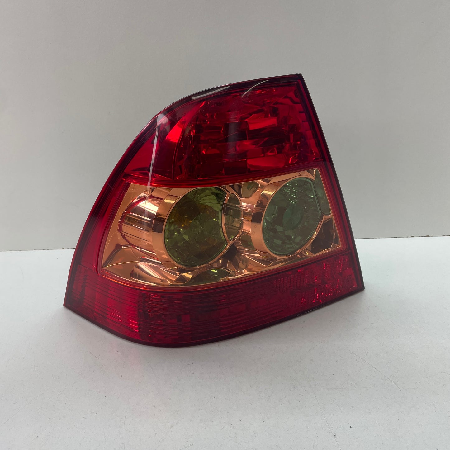 Toyota Corolla Sedan Left Hand Side Tail Light ZZE122R 2004 2005 2006 2007