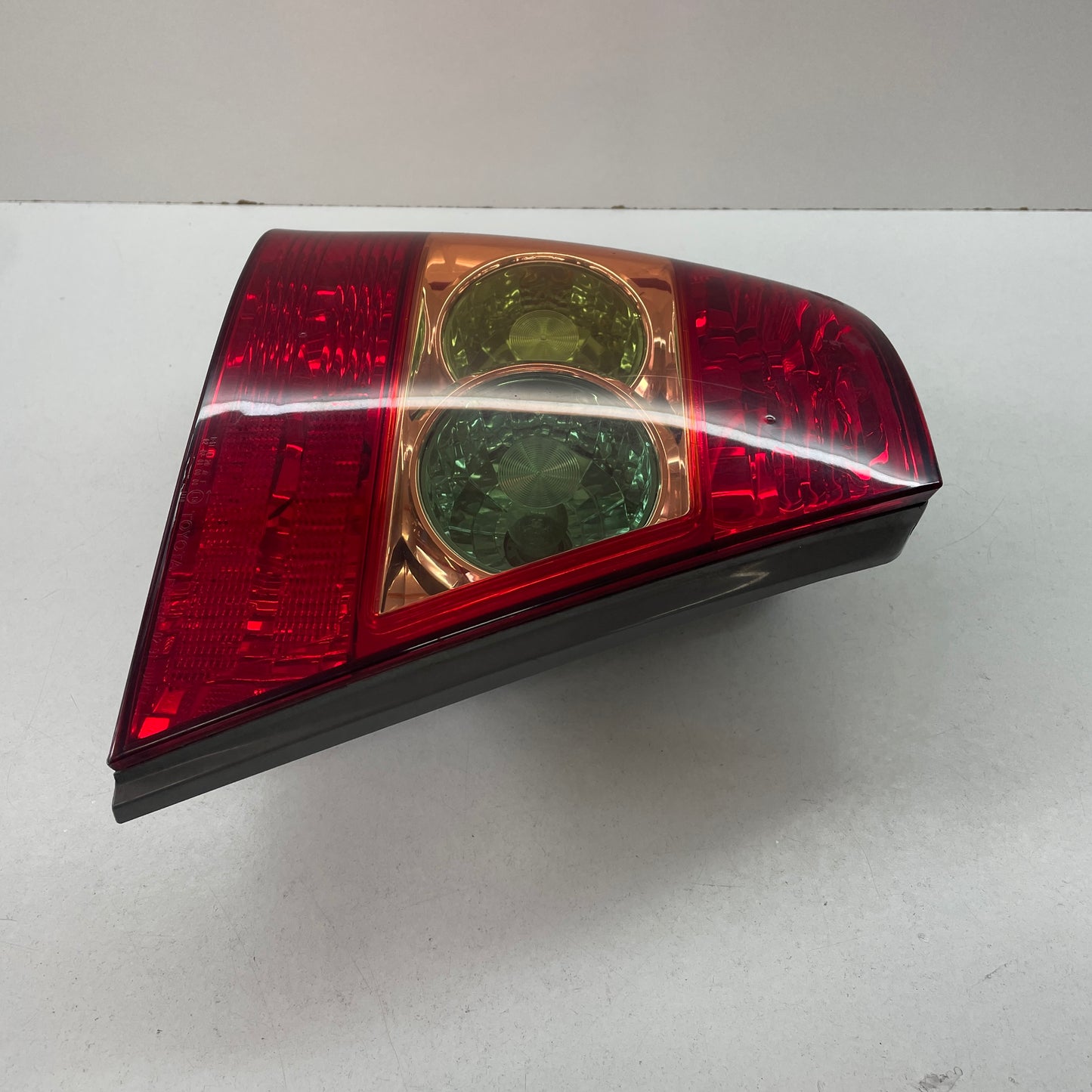 Toyota Corolla Sedan Left Hand Side Tail Light ZZE122R 2004 2005 2006 2007