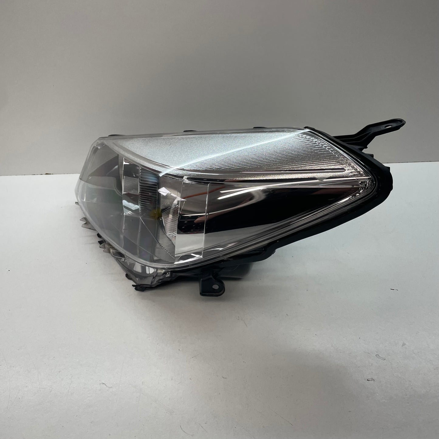 Toyota Yaris Hatchback Headlamp Left Hand Side NCP13# 2011 2012 2013 2014