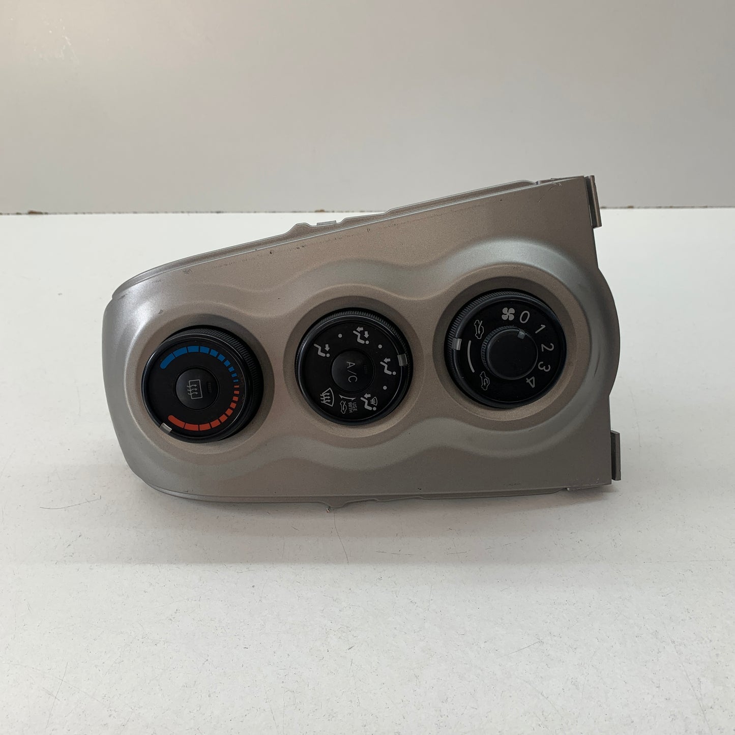 Toyota Yaris Hatchback Air Conditioning Controls 2005 2006 2007 2008 2009 2010