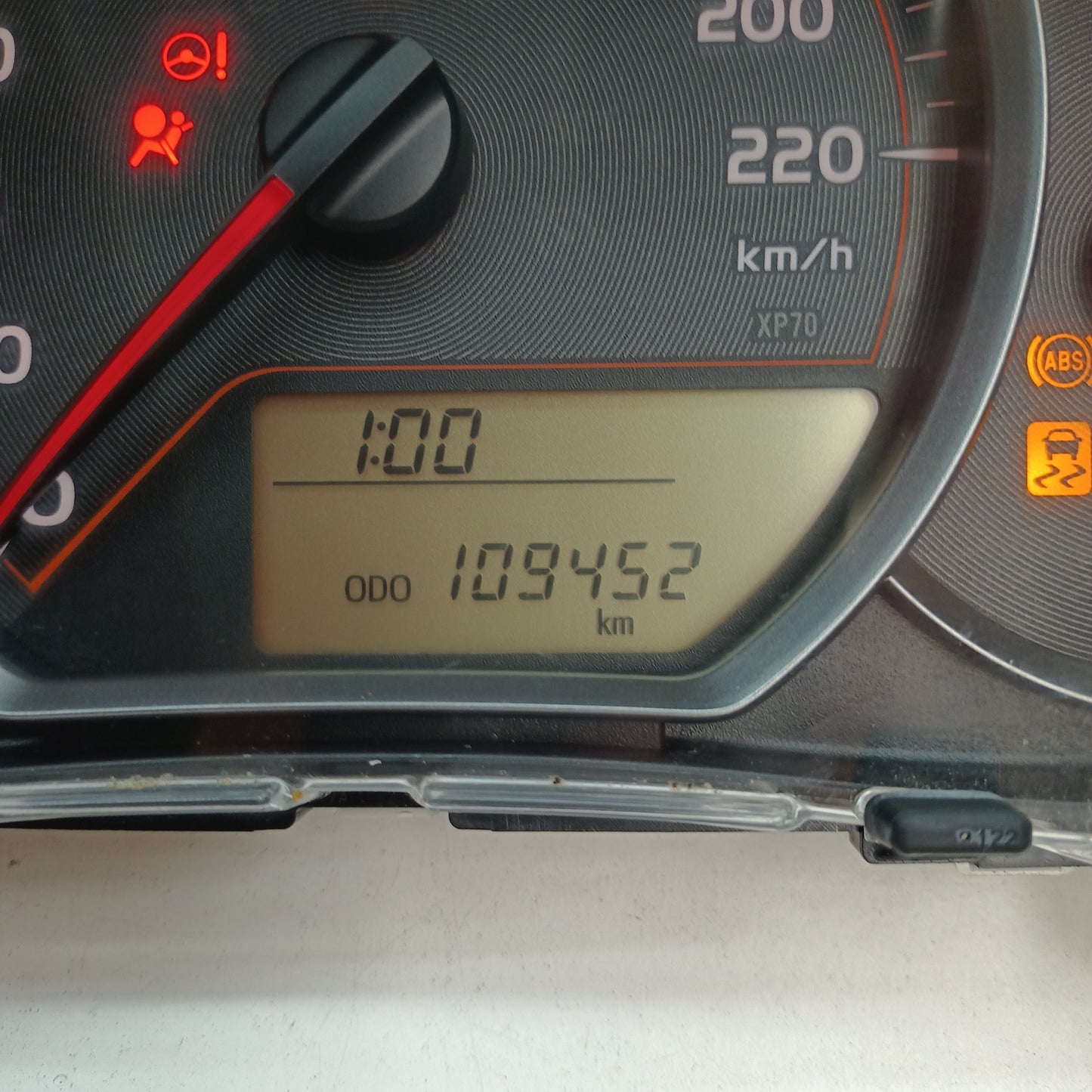 Toyota Yaris Hatchback Instrument Cluster NCP13# 2011 2012 2013 2014 109452 km