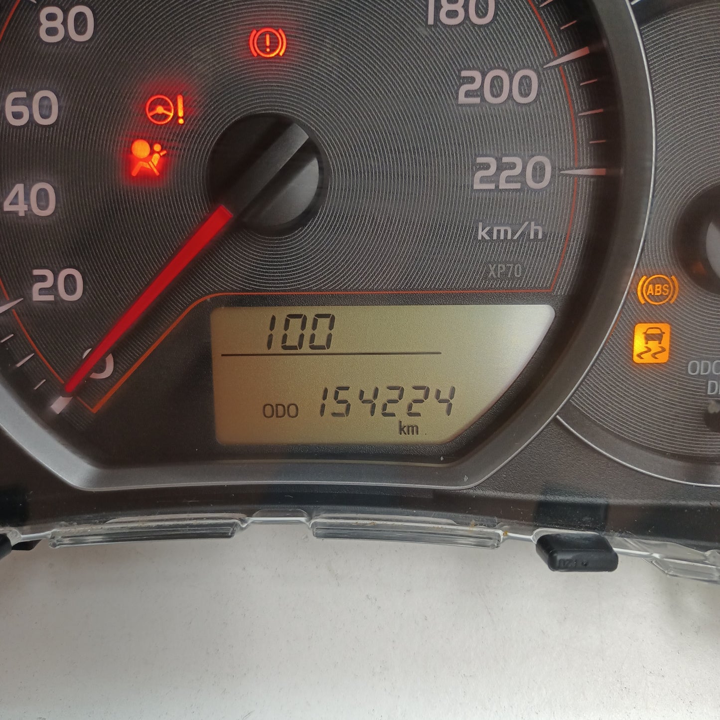 Toyota Yaris Hatchback Instrument Cluster NCP13# 2011 2012 2013 2014 154224 km