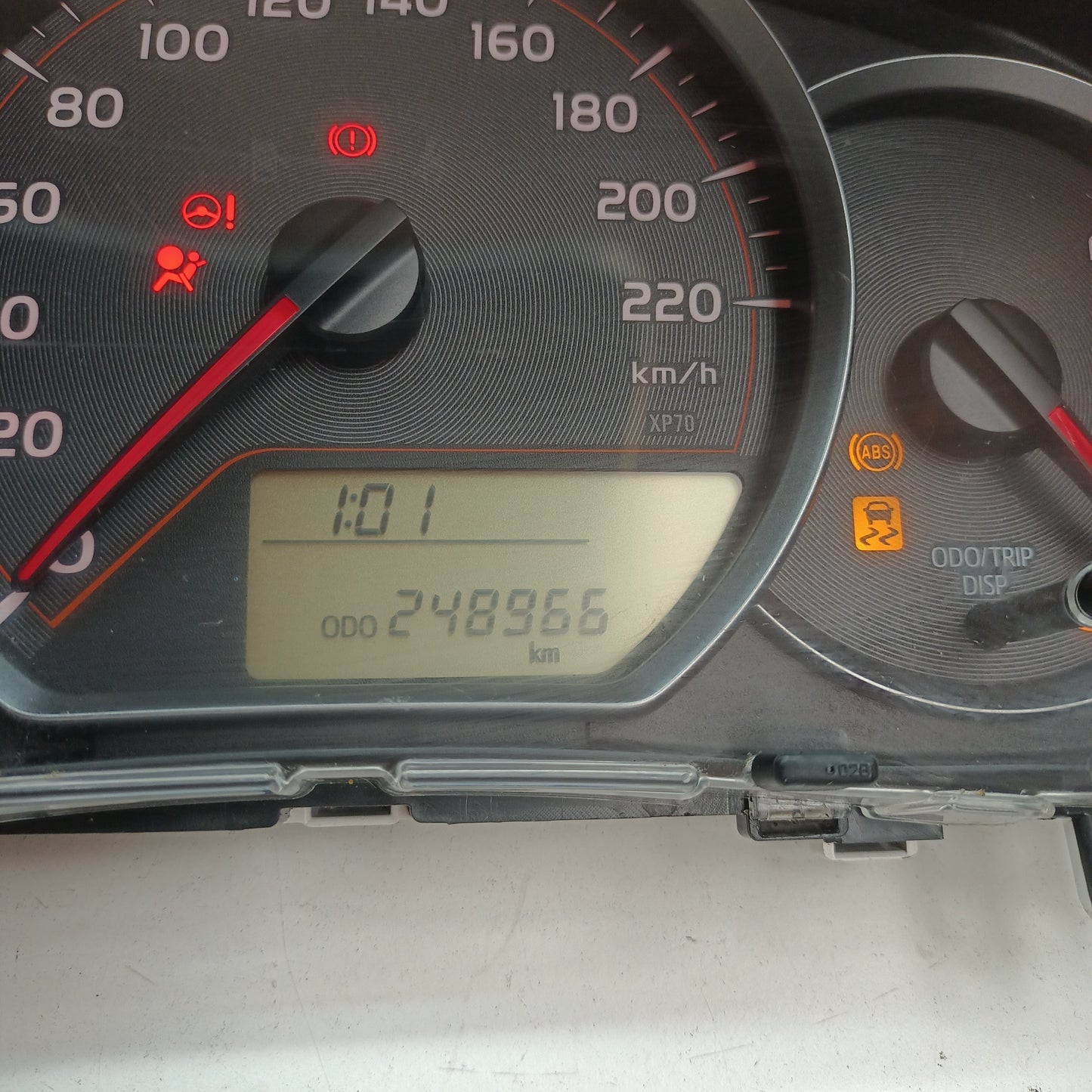 Toyota Yaris Hatchback Instrument Cluster NCP13# 2011 2012 2013 2014 248966 km