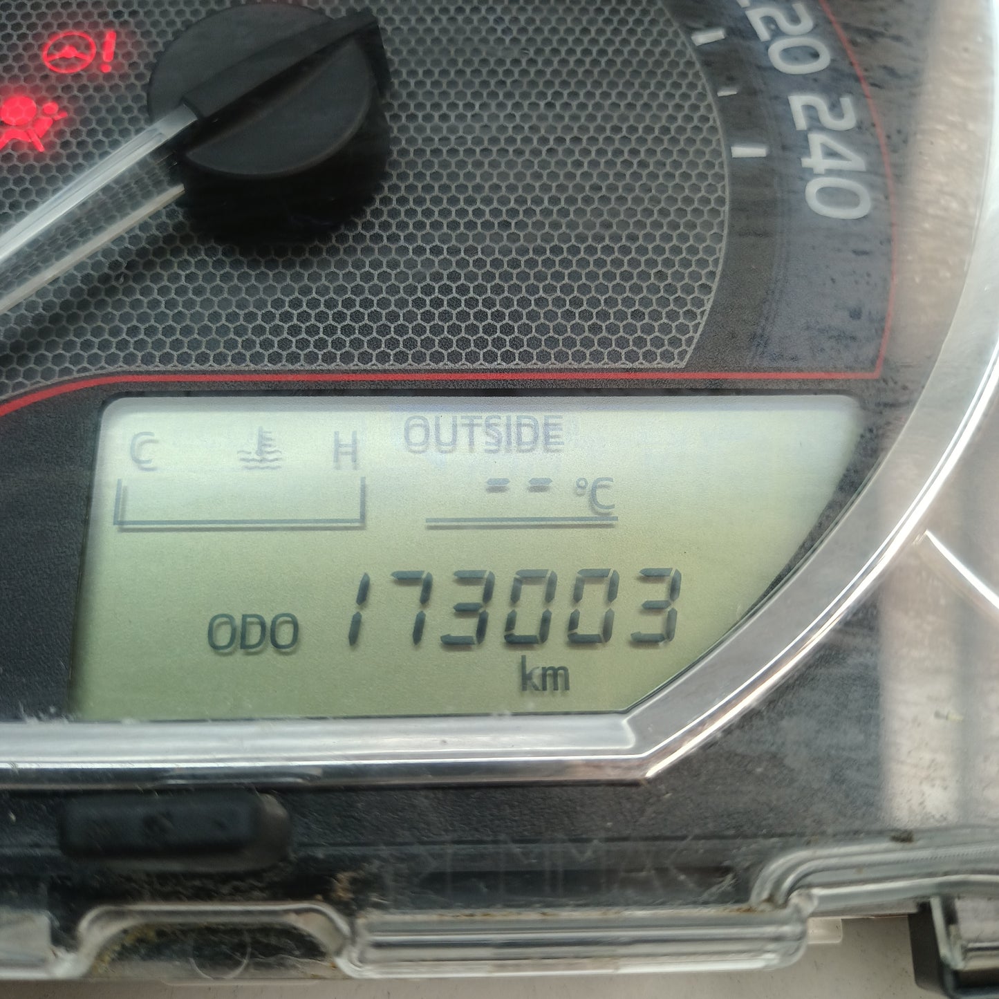 Toyota Corolla Hatchback Instrument Cluster ZRE182R 2012 2013 2014 2015 173003km