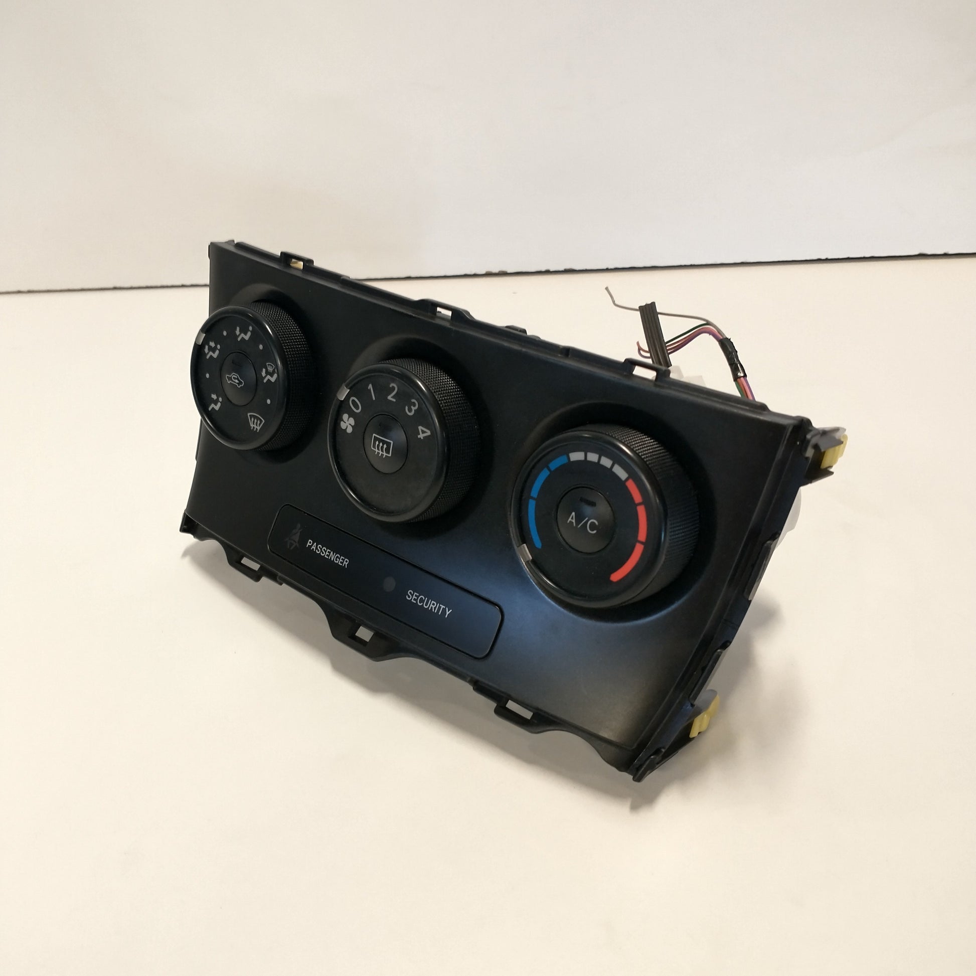 Toyota Corolla Hatchback Heater/Air Conditioning Controls