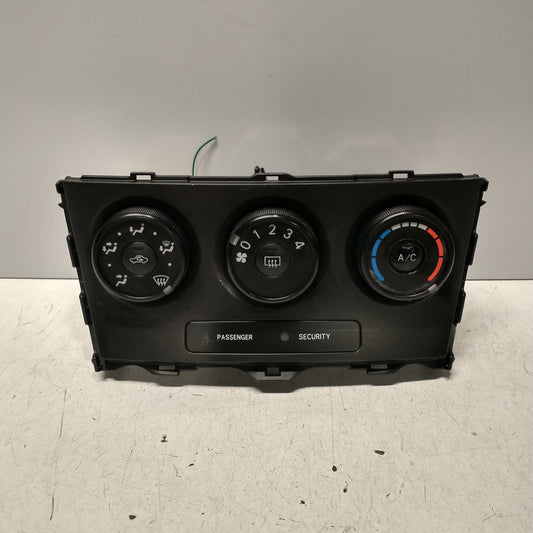 Toyota Corolla Hatchback Air Conditioning Controls ZRE152R 2009 2010 2011 2012