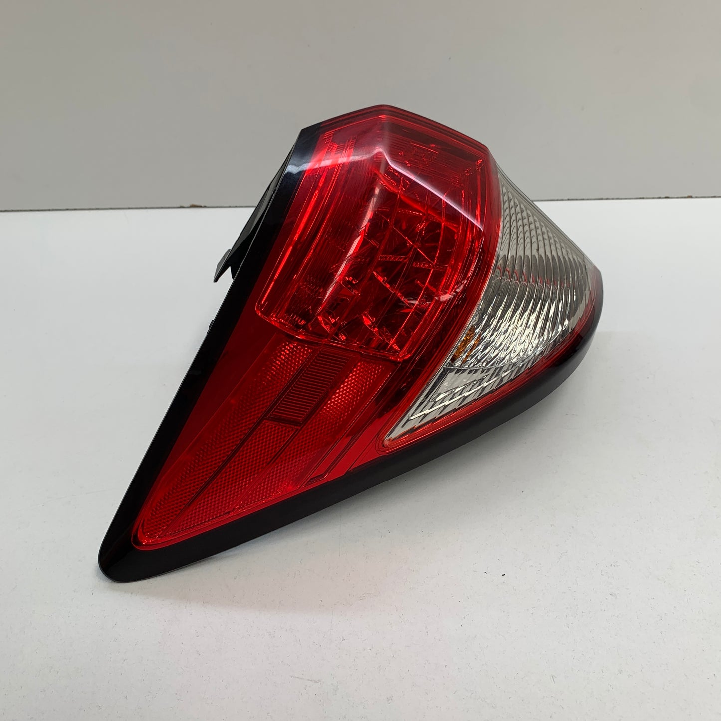 Honda HRV VTi Tail Light Left Hand Side RU5 2014 2015 2016 2017 2018